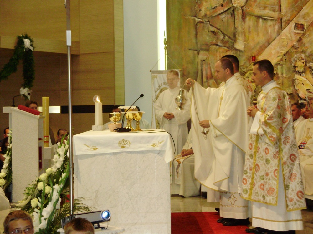 prigodne čestitke za mladu misu Mlada misa vlč. Tihomira Koseca prigodne čestitke za mladu misu